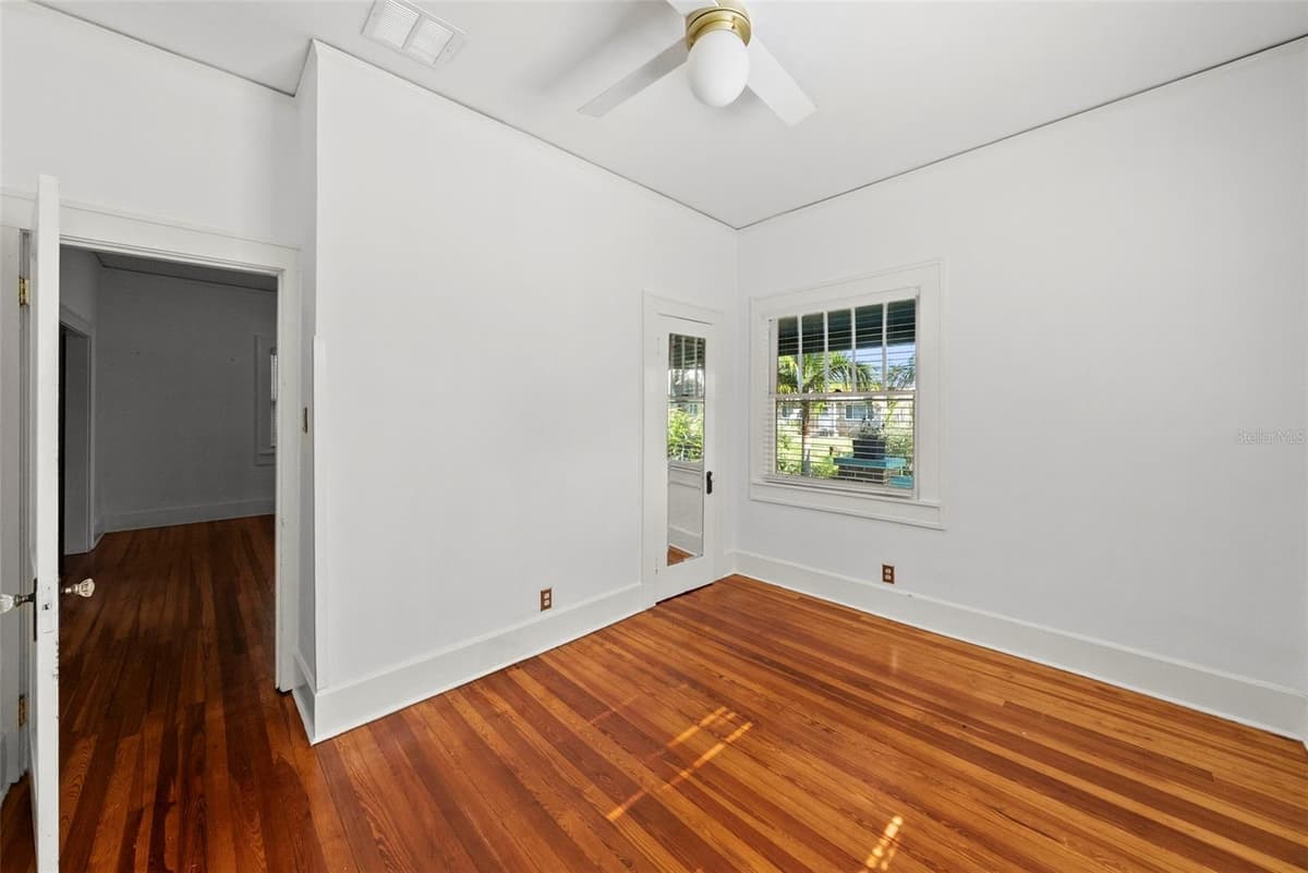 1024 23RD AVENUE — photo 15 of 31
