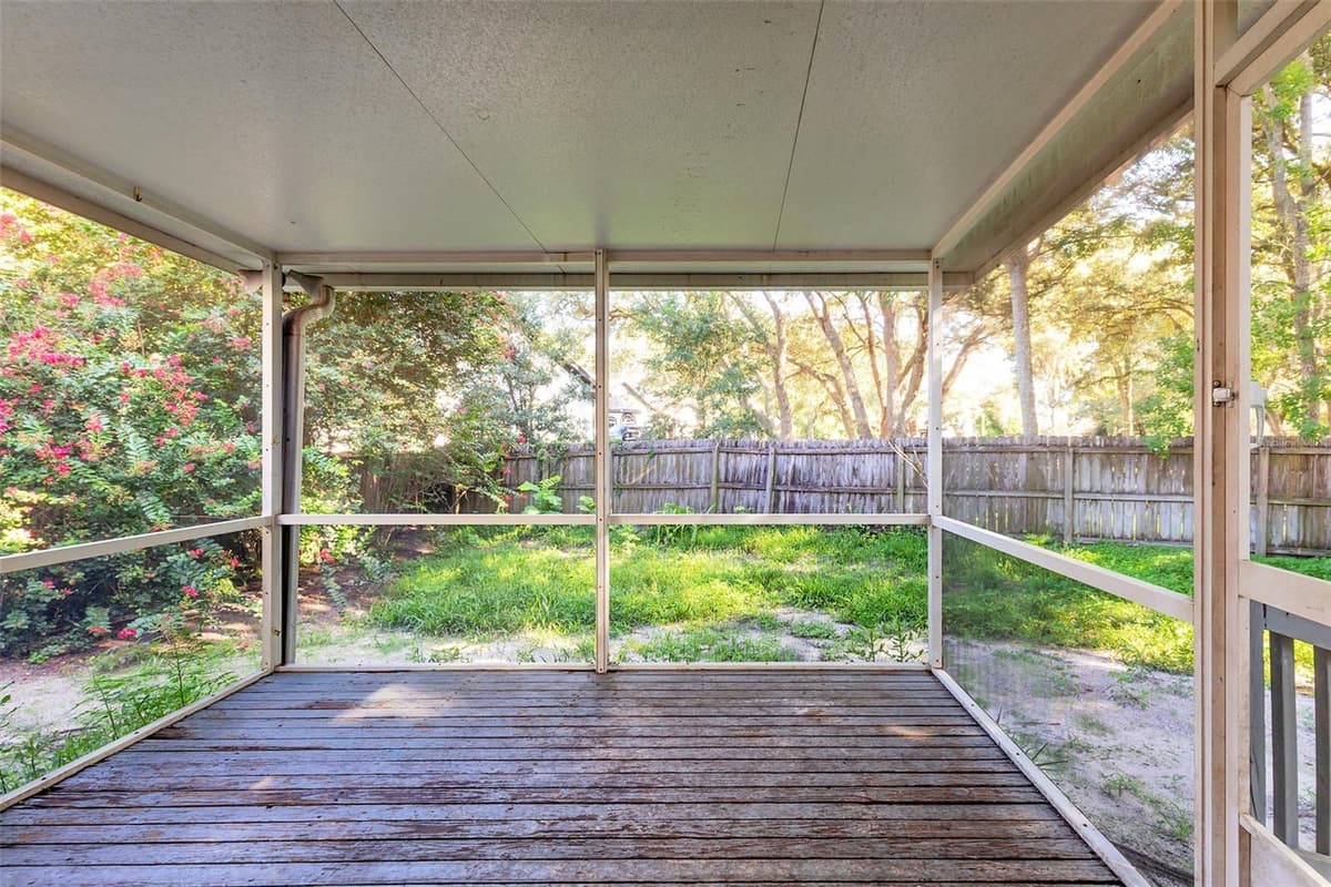 824 HILLARY COURT — photo 4 of 28