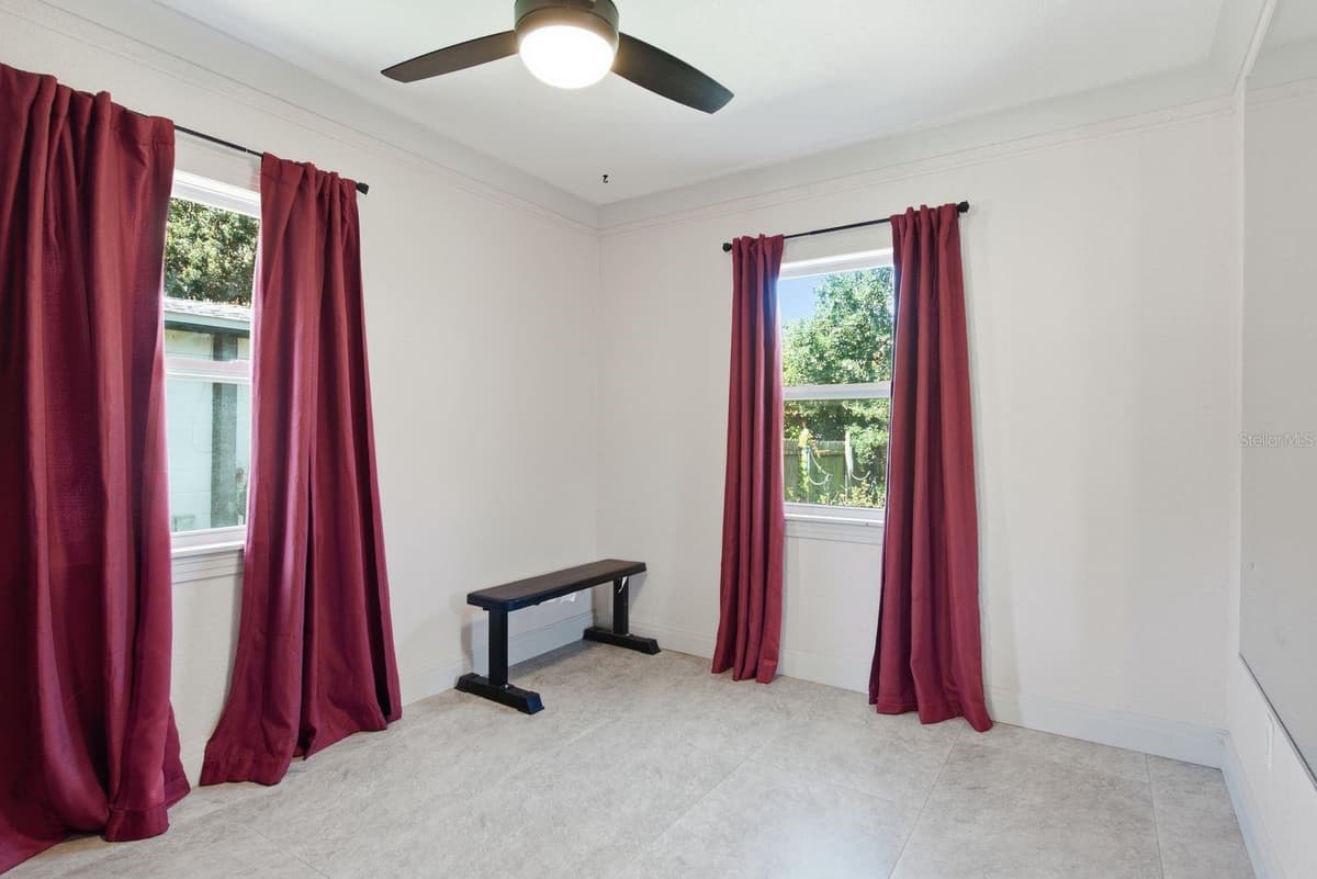 1000 EVERGREEN AVENUE — photo 18 of 52