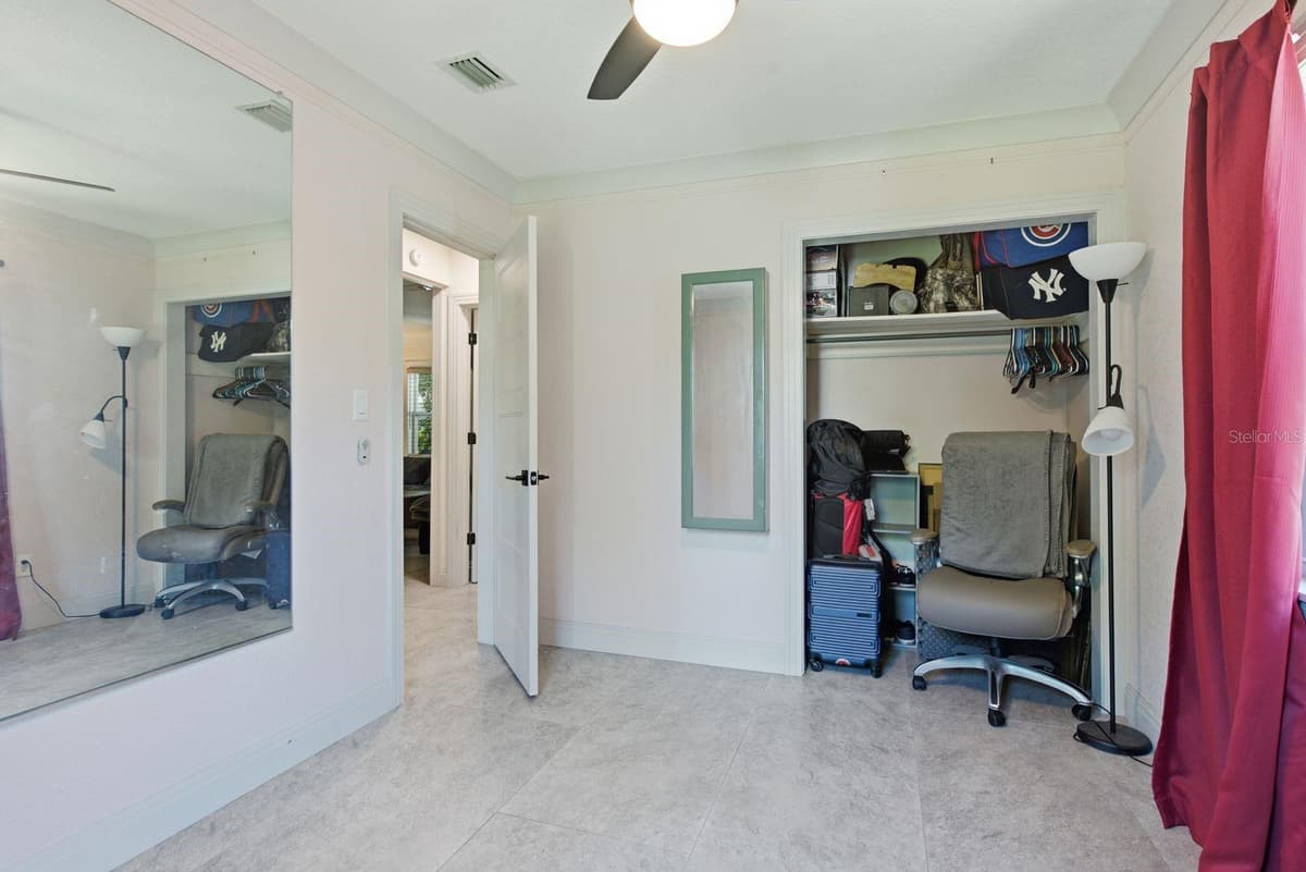 1000 EVERGREEN AVENUE — photo 19 of 52