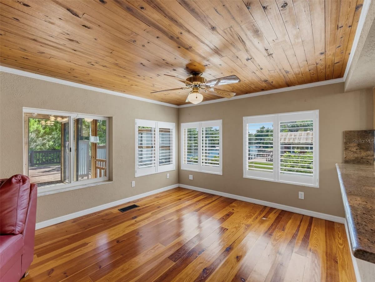 5415 RIVERSIDE DRIVE — photo 41 of 100