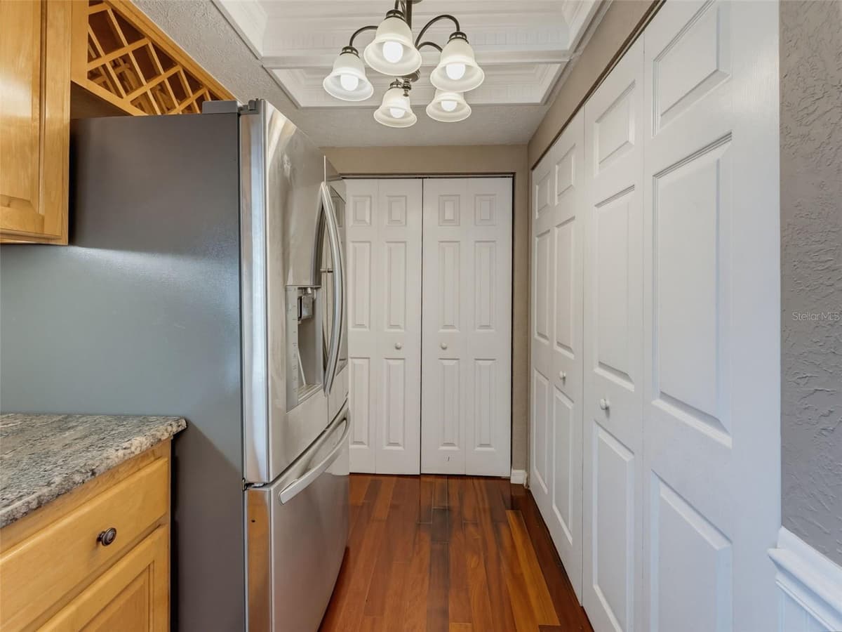 5415 RIVERSIDE DRIVE — photo 36 of 100