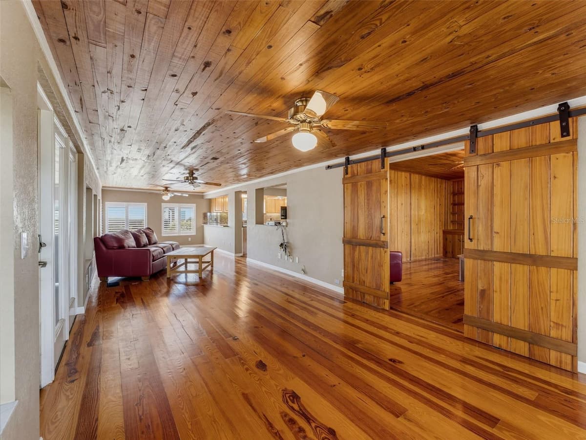 5415 RIVERSIDE DRIVE — photo 24 of 100
