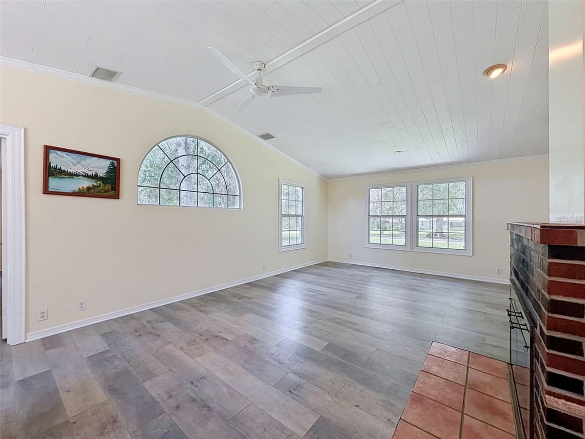 11 PATRICIA ROAD — photo 13 of 87
