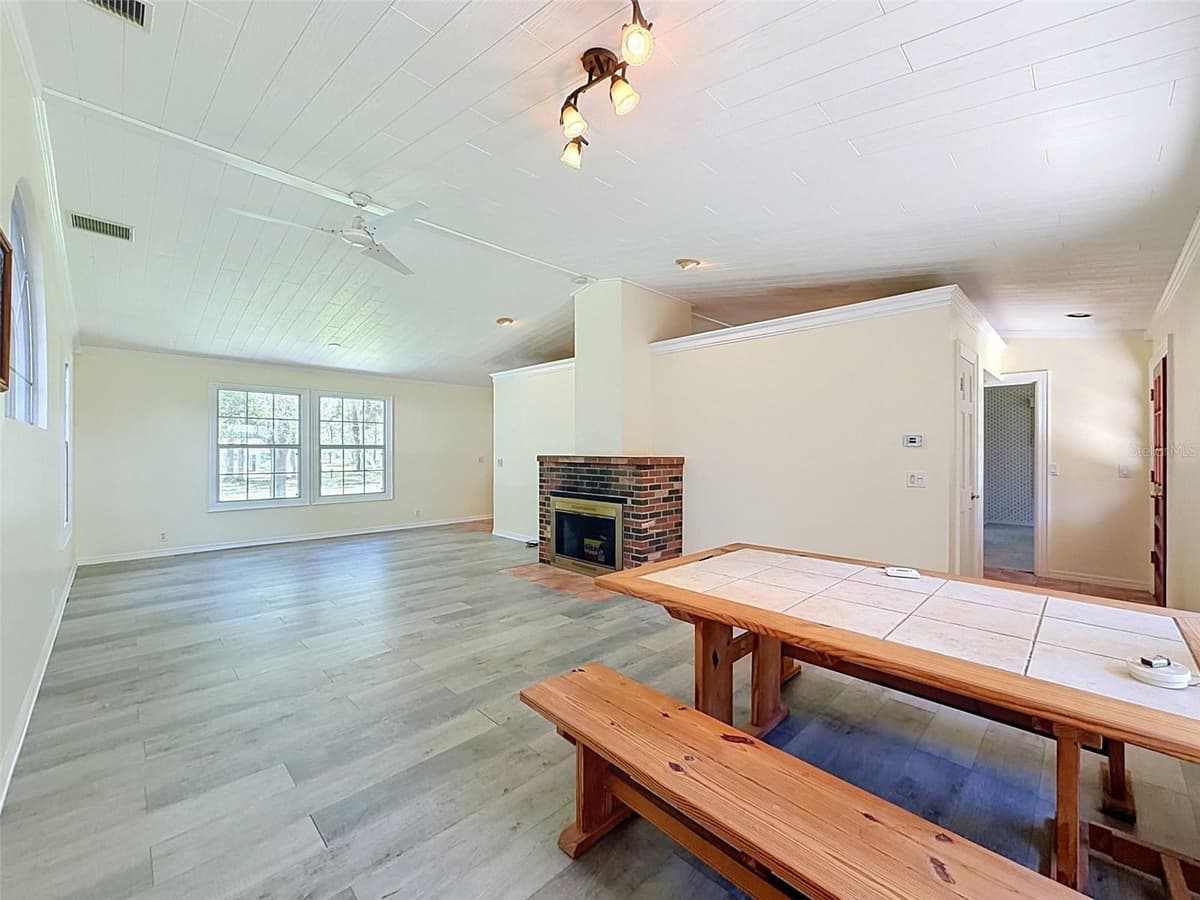 11 PATRICIA ROAD — photo 15 of 87