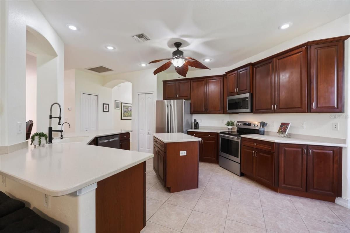 284 ALBATROSS ROAD — photo 4 of 35