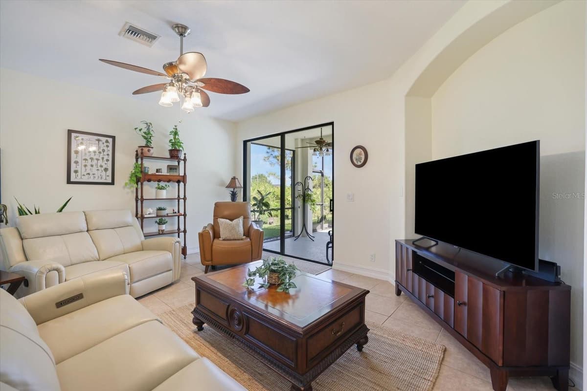 284 ALBATROSS ROAD — photo 8 of 35