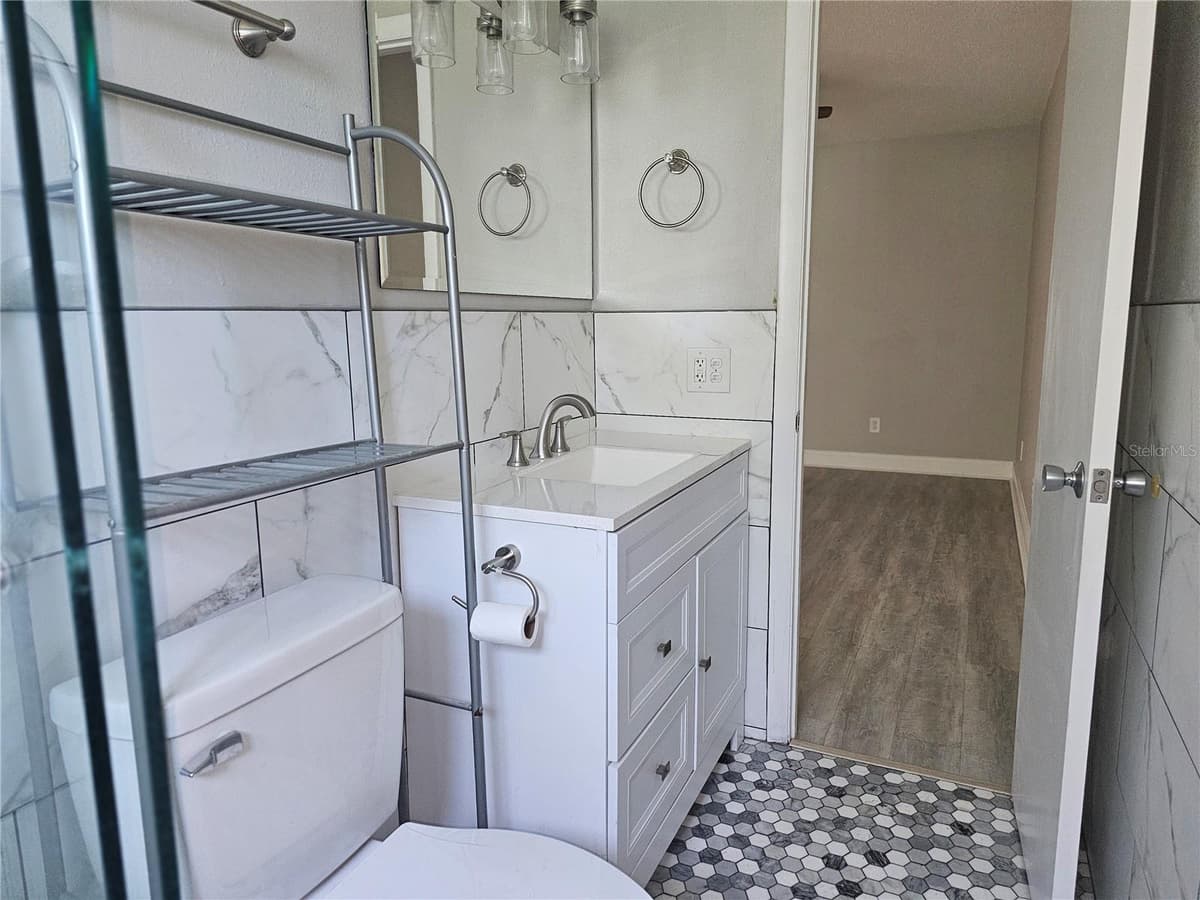 2321 ECUADORIAN WAY — photo 25 of 73