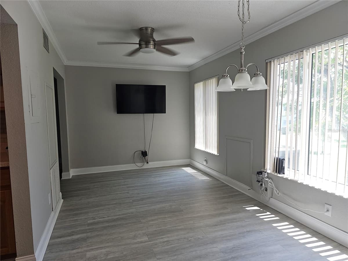 2321 ECUADORIAN WAY — photo 11 of 73