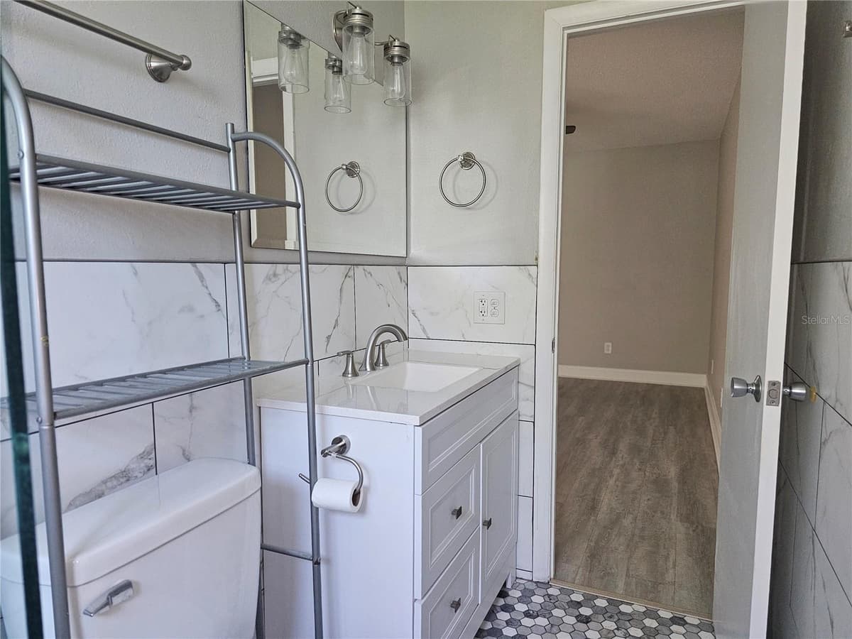 2321 ECUADORIAN WAY — photo 24 of 73