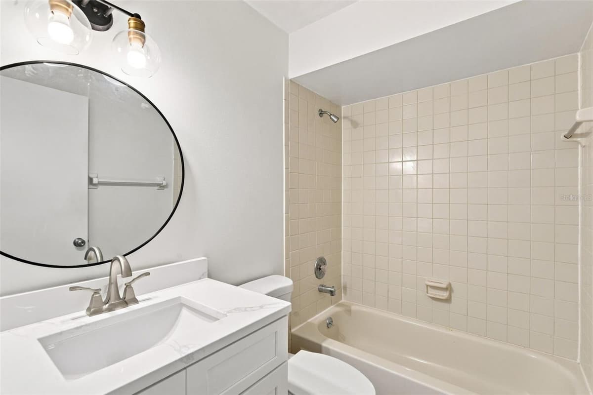 723 OAK MANOR CIRCLE — photo 15 of 36