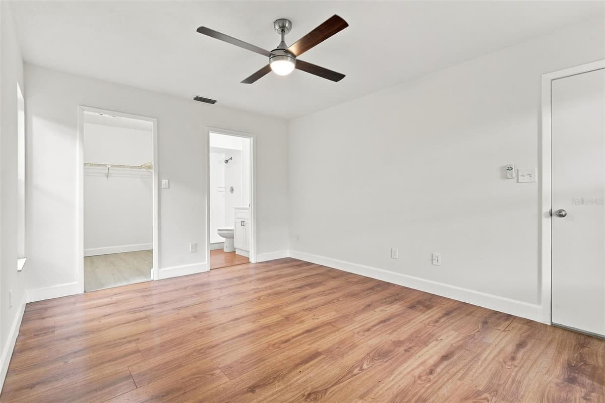 723 OAK MANOR CIRCLE — photo 19 of 36