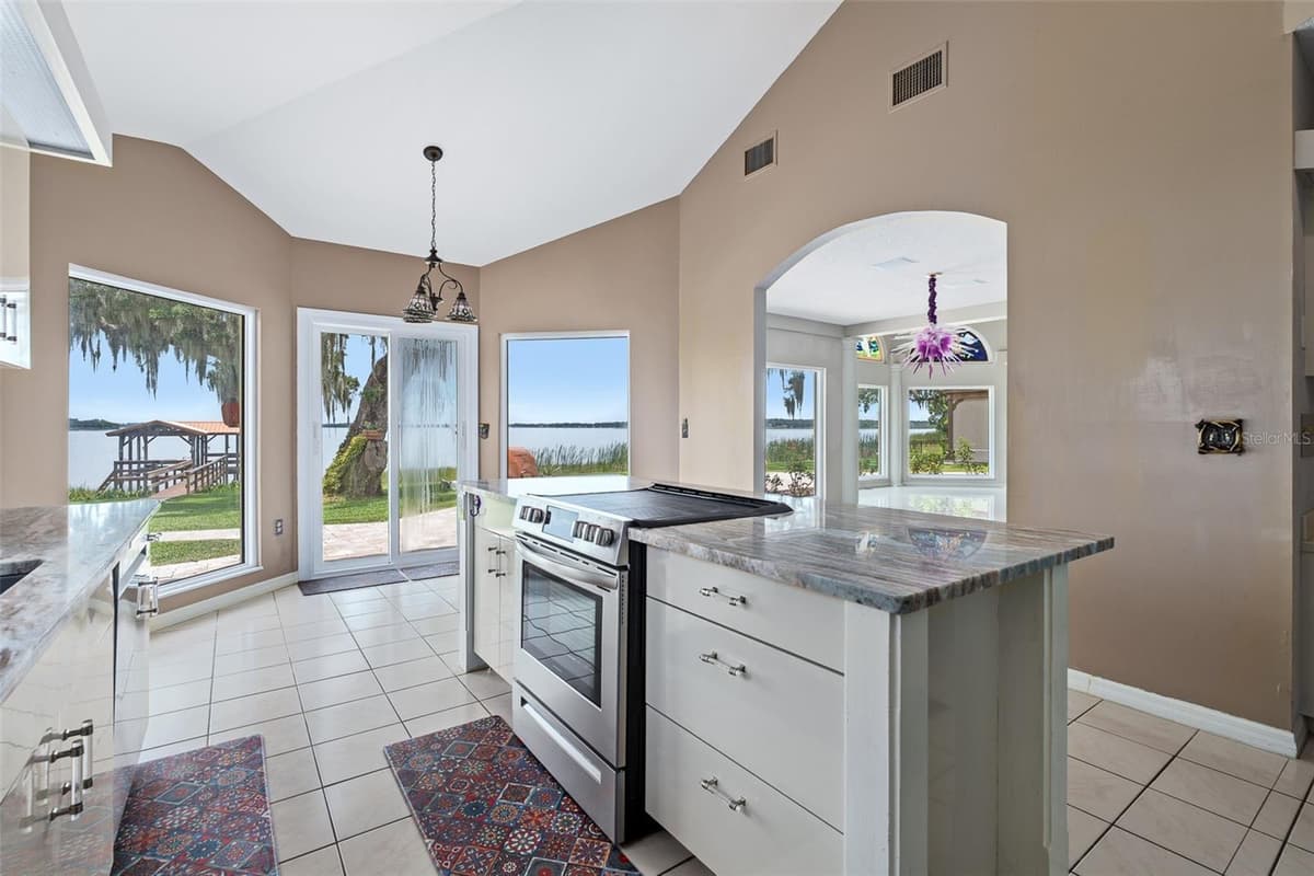 1412 MOSSWOOD DR — photo 26 of 82