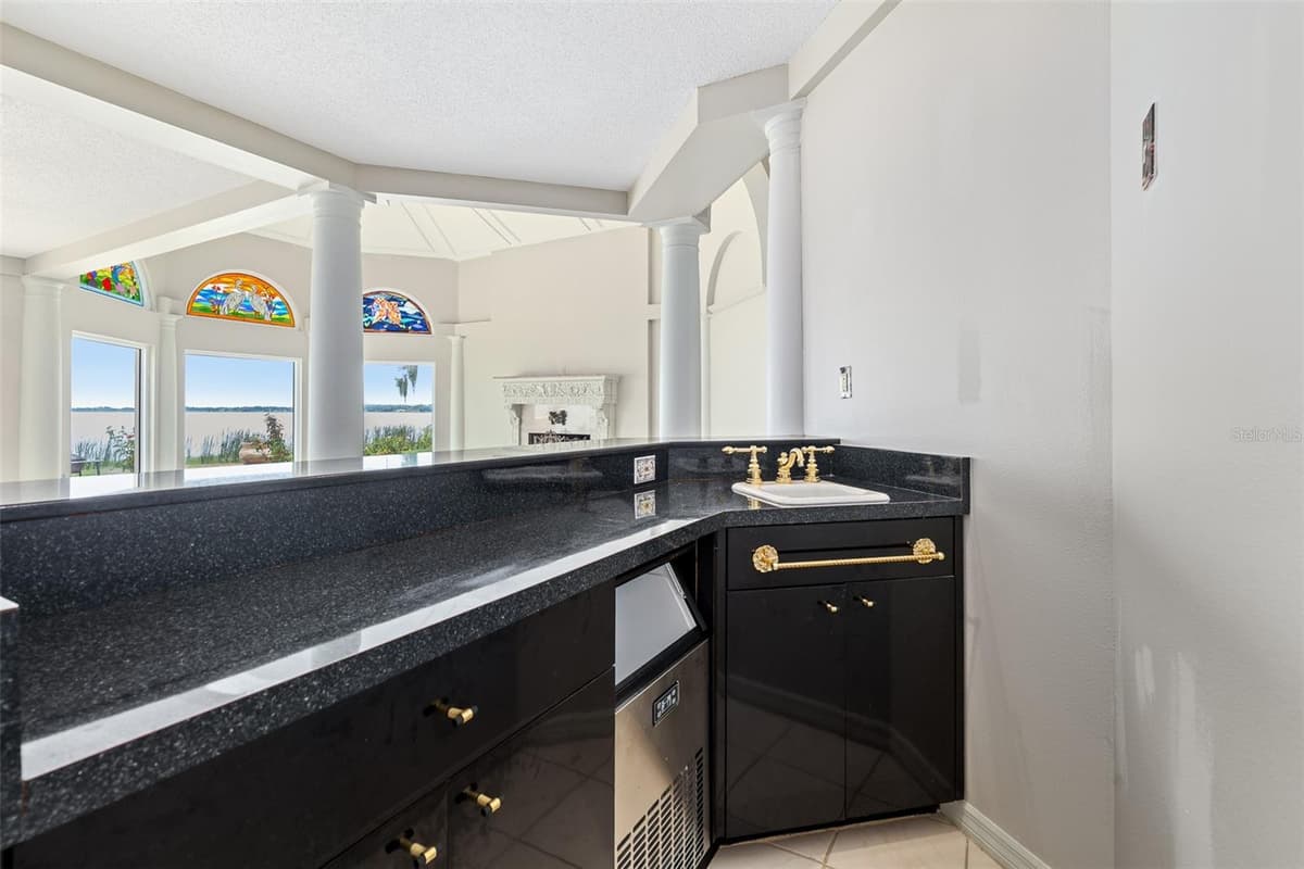 1412 MOSSWOOD DR — photo 18 of 82