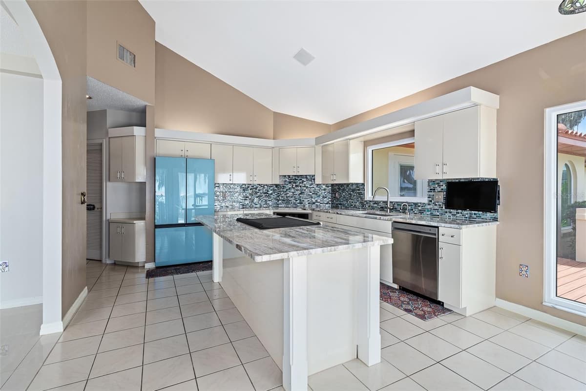 1412 MOSSWOOD DR — photo 22 of 82