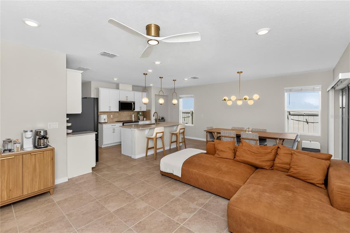 3082 GREEN PARK DRIVE — photo 11 of 34