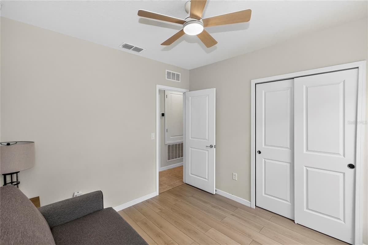 3082 GREEN PARK DRIVE — photo 19 of 34