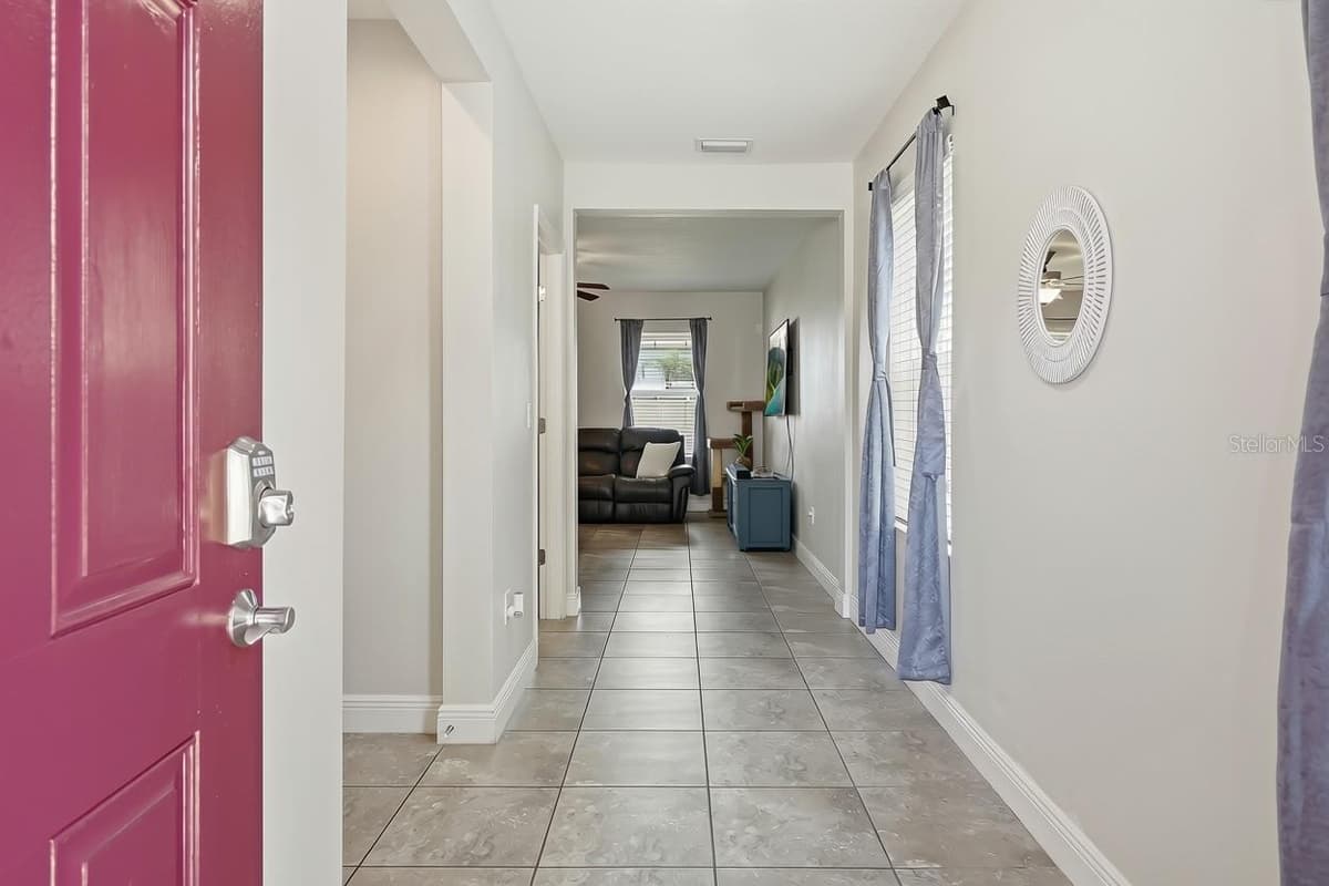 10229 NEWMINSTER LOOP — photo 4 of 72