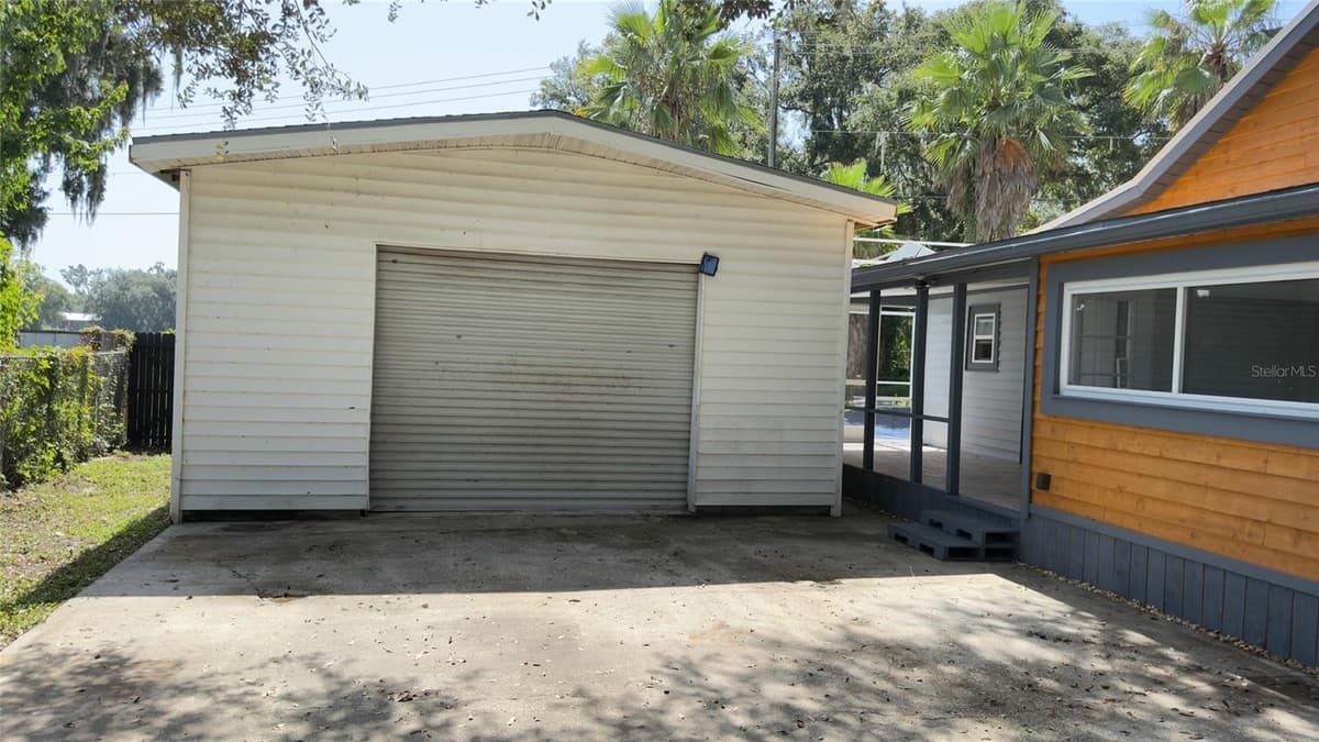 14740 JOHNS ROAD — photo 13 of 36