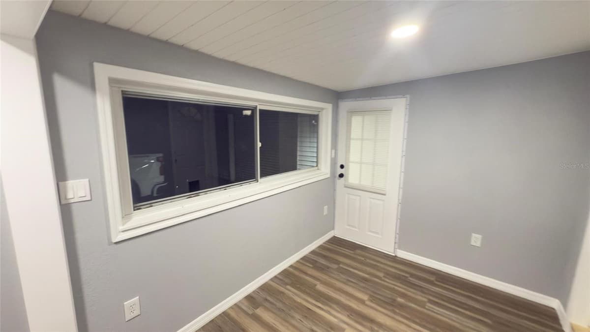 14740 JOHNS ROAD — photo 34 of 36