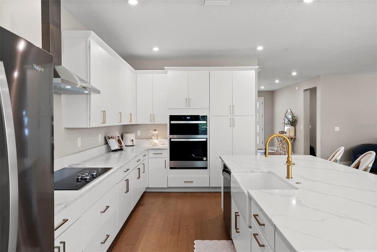 4104 CLEVELAND STREET — photo 13 of 40
