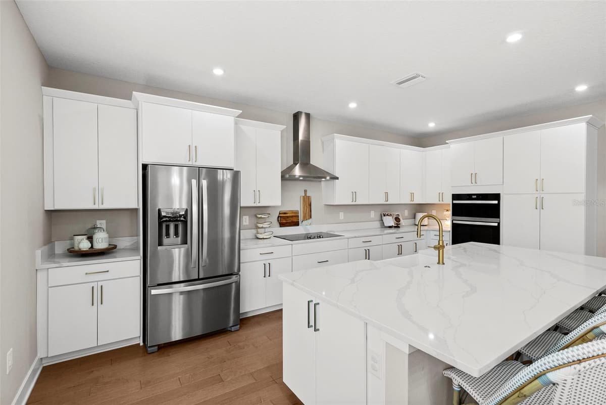 4104 CLEVELAND STREET — photo 12 of 40