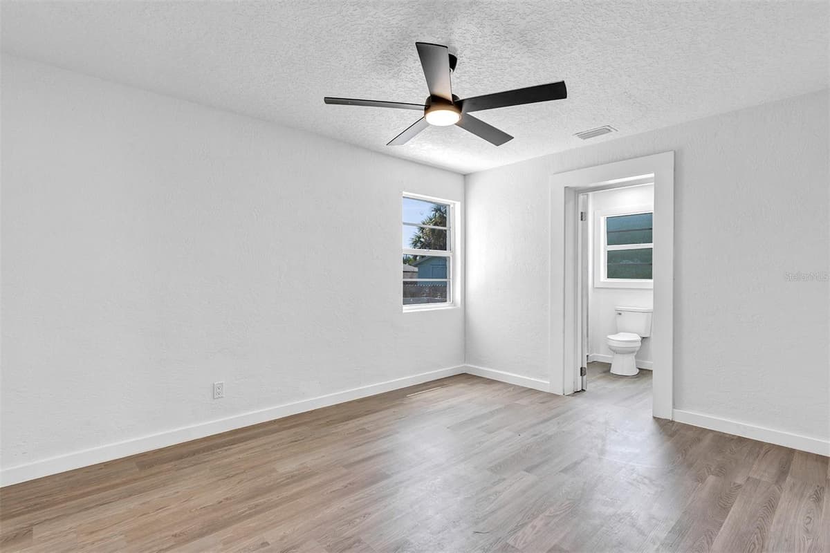 332 WILLIAMS AVENUE — photo 16 of 36