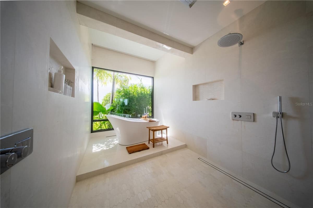 1 CORREDOR MIRALAGO — photo 42 of 82