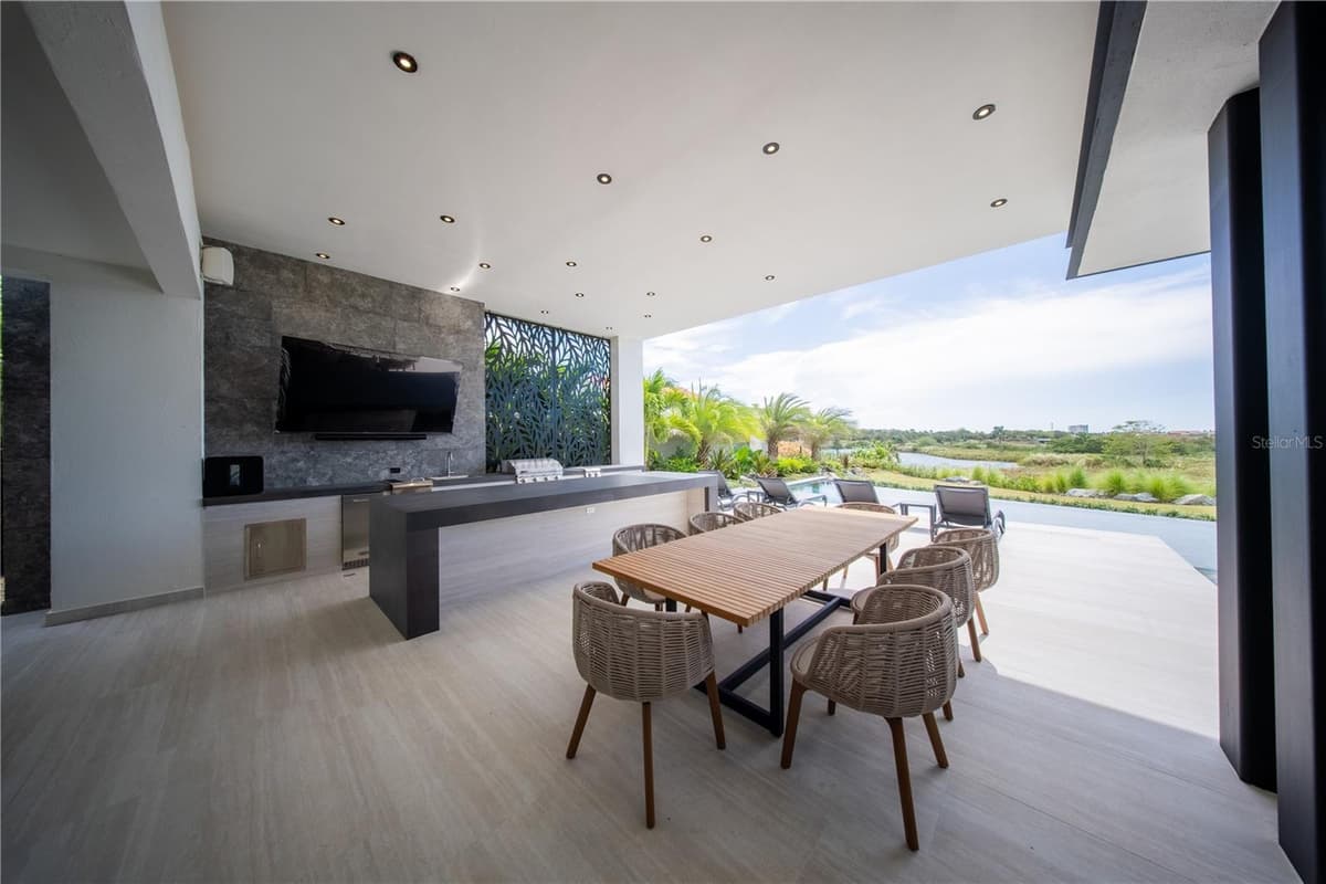 1 CORREDOR MIRALAGO — photo 78 of 82