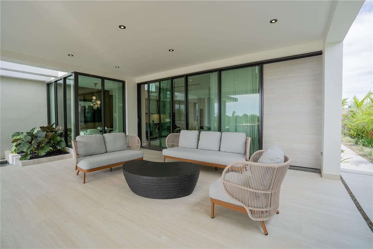 1 CORREDOR MIRALAGO — photo 80 of 82