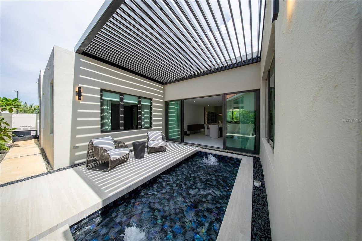 1 CORREDOR MIRALAGO — photo 34 of 82