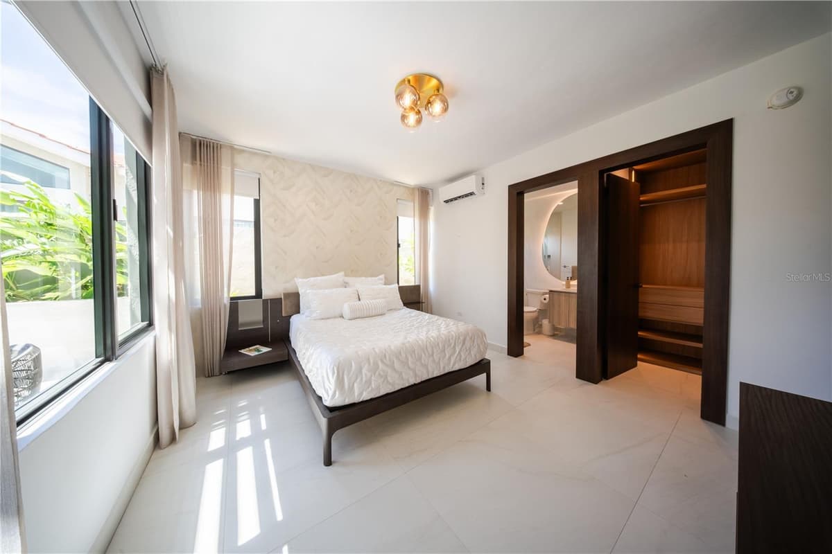 1 CORREDOR MIRALAGO — photo 56 of 82