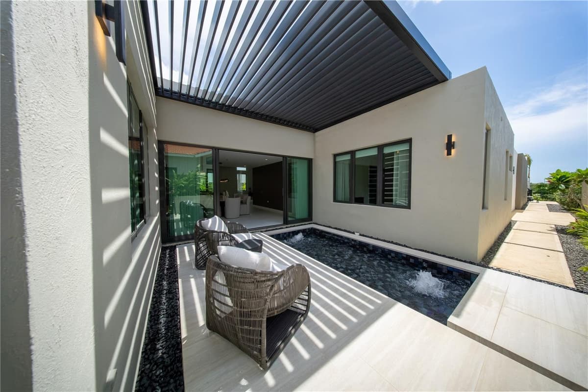 1 CORREDOR MIRALAGO — photo 32 of 82