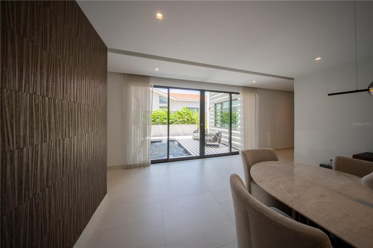 1 CORREDOR MIRALAGO — photo 28 of 82