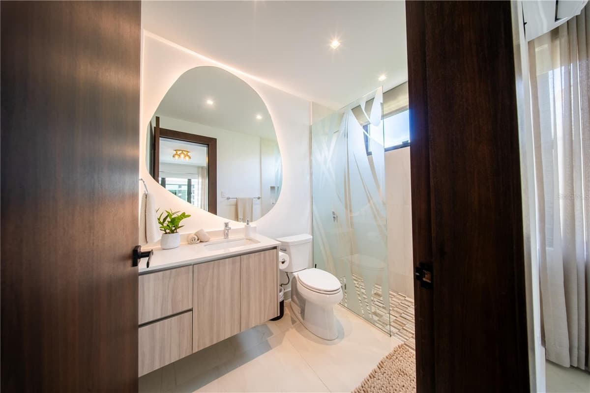 1 CORREDOR MIRALAGO — photo 65 of 82