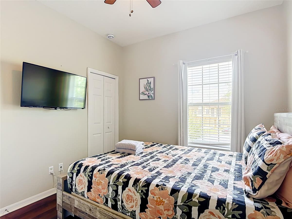 2742 OAKWATER DRIVE — photo 18 of 30