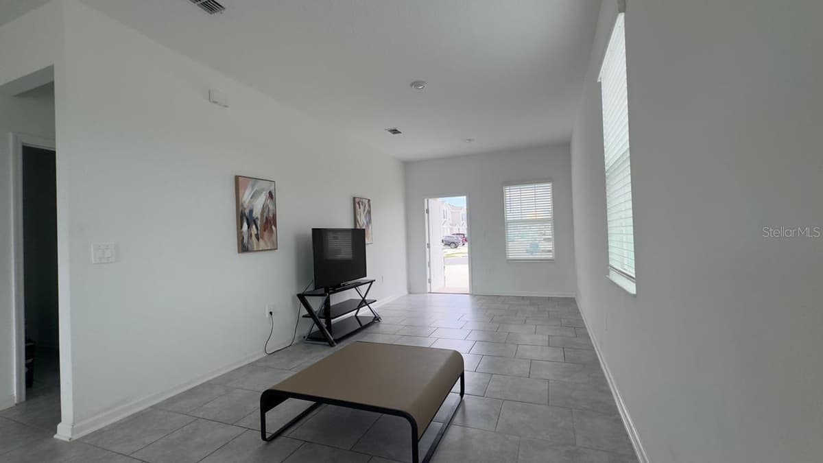 3255 LAURENT LOOP — photo 4 of 35