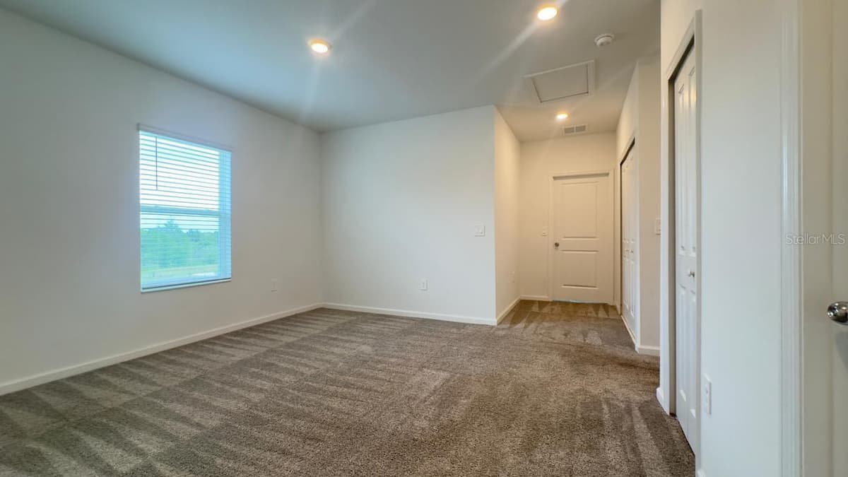 3255 LAURENT LOOP — photo 24 of 35