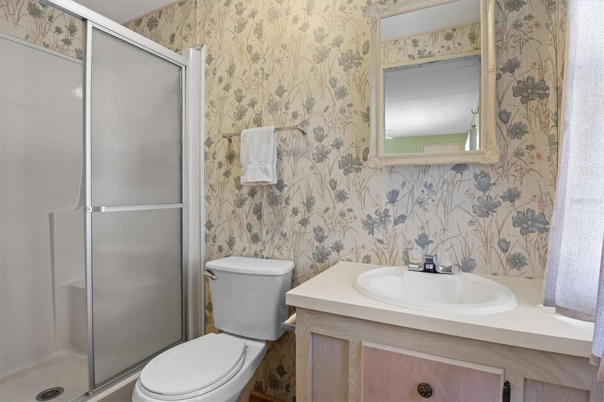 4063 ROLLING OAKS DRIVE — photo 24 of 53