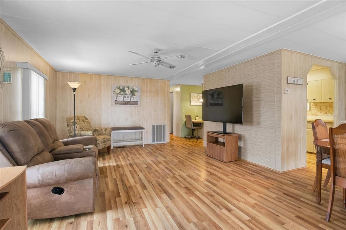 4063 ROLLING OAKS DRIVE — photo 3 of 53