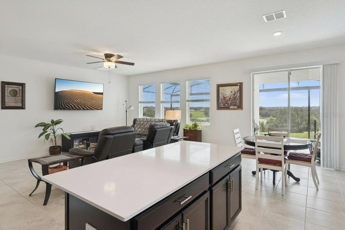 822 KAPI DRIVE — photo 13 of 50