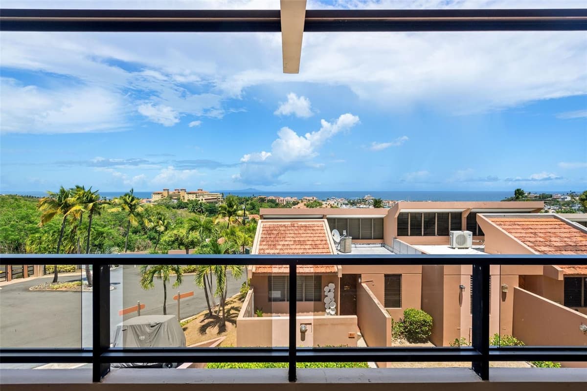 0 LA JOLLA DE PALMAS — photo 31 of 48