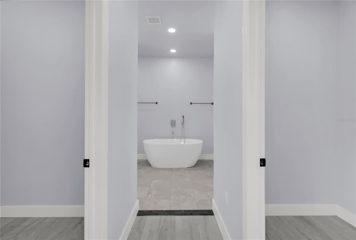 965 NANCY COURT — photo 17 of 30