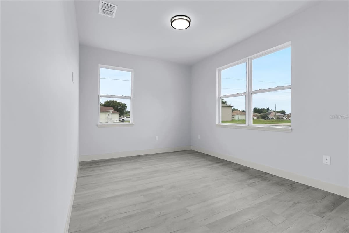 965 NANCY COURT — photo 4 of 30