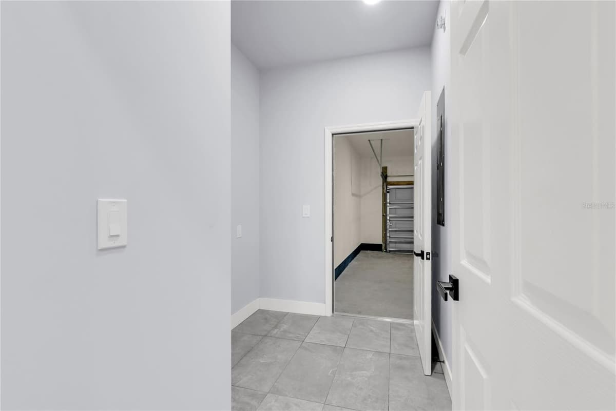 965 NANCY COURT — photo 27 of 30