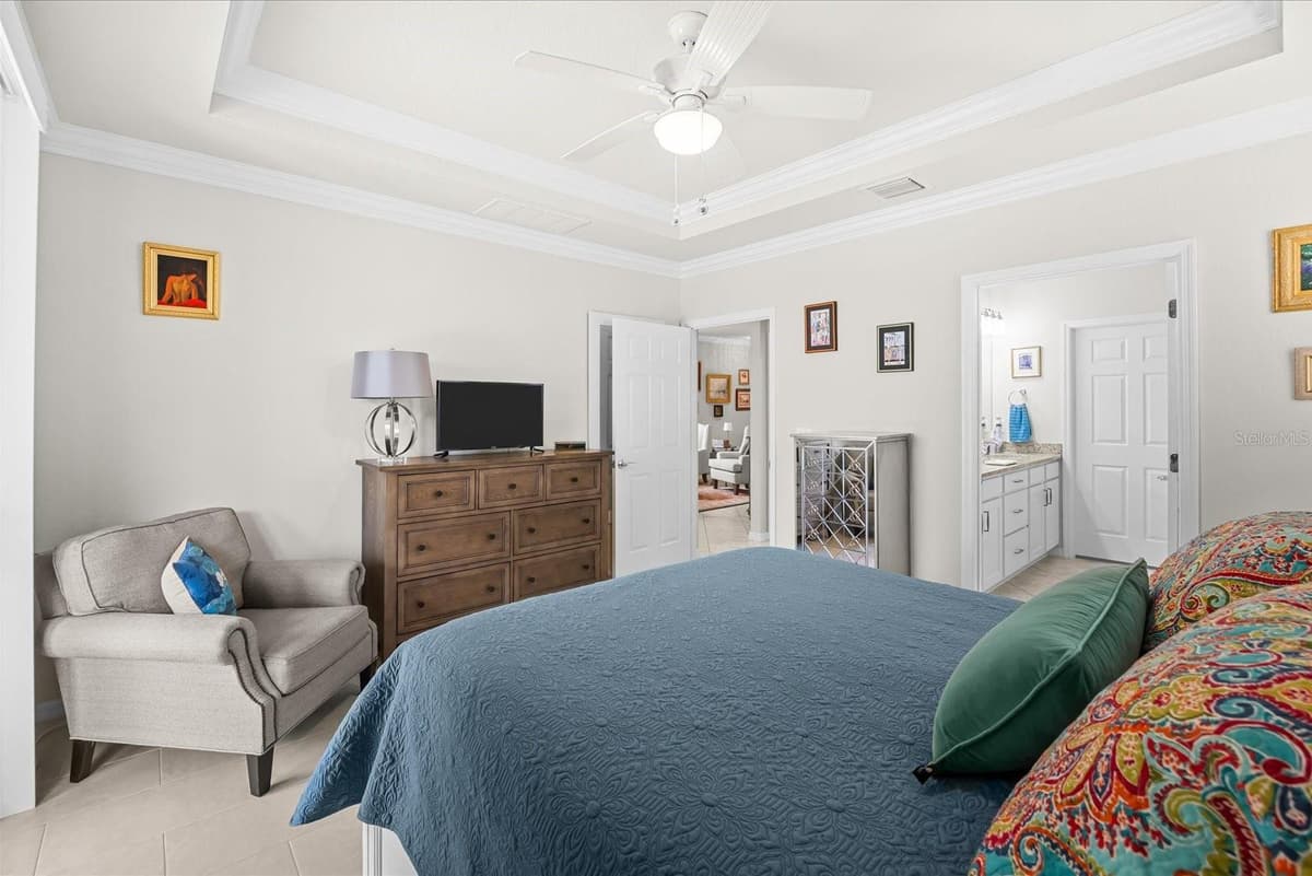 218 LONGVIEW DRIVE — photo 19 of 65
