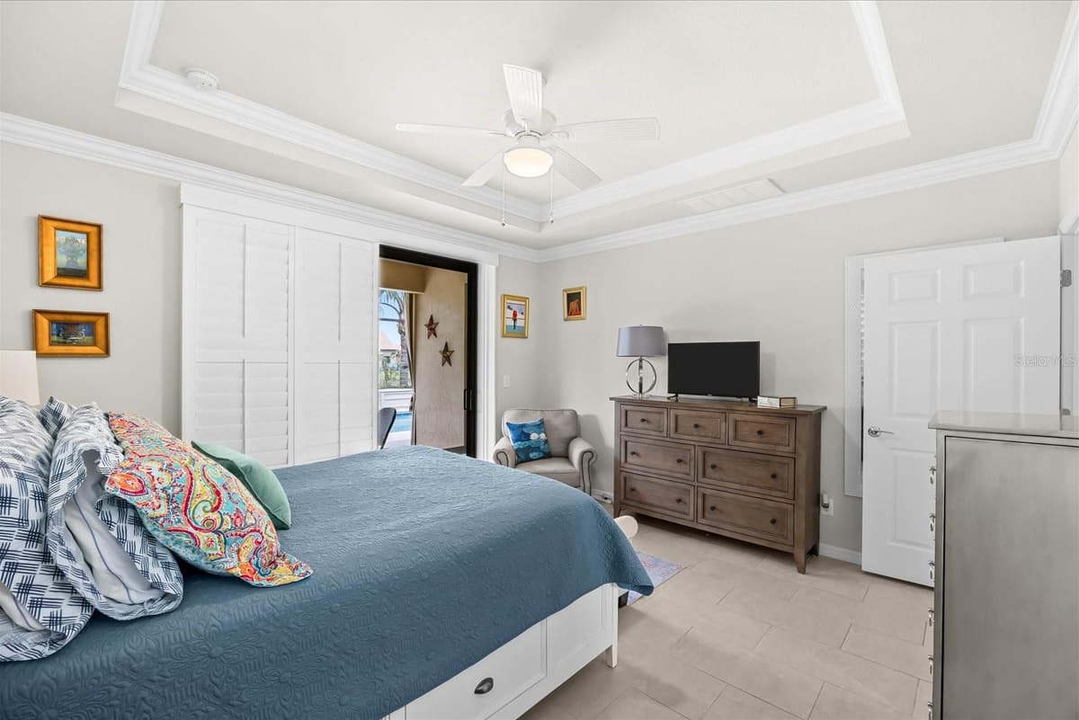 218 LONGVIEW DRIVE — photo 18 of 65