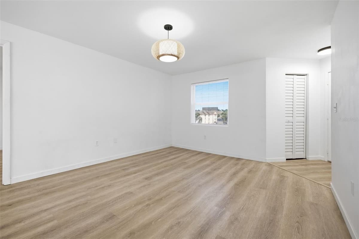 3038 PARKWAY BOULEVARD — photo 5 of 38