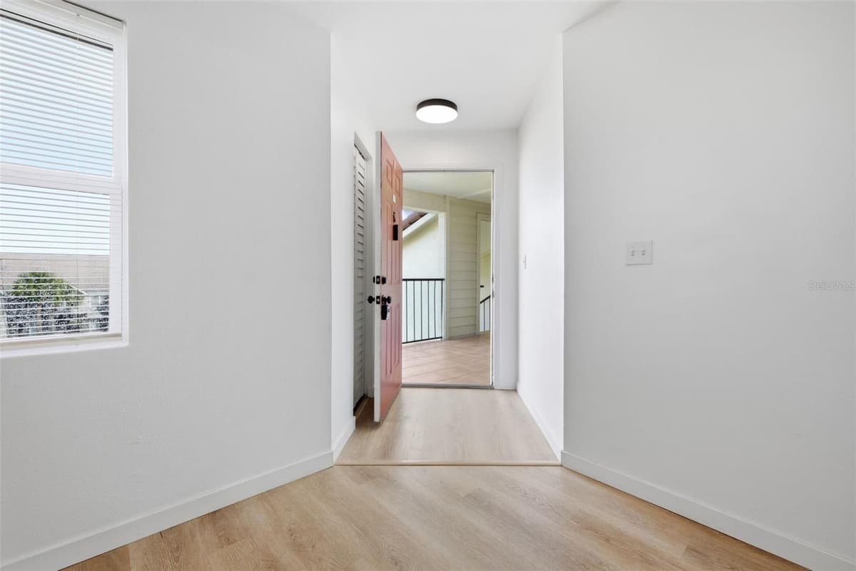 3038 PARKWAY BOULEVARD — photo 2 of 38