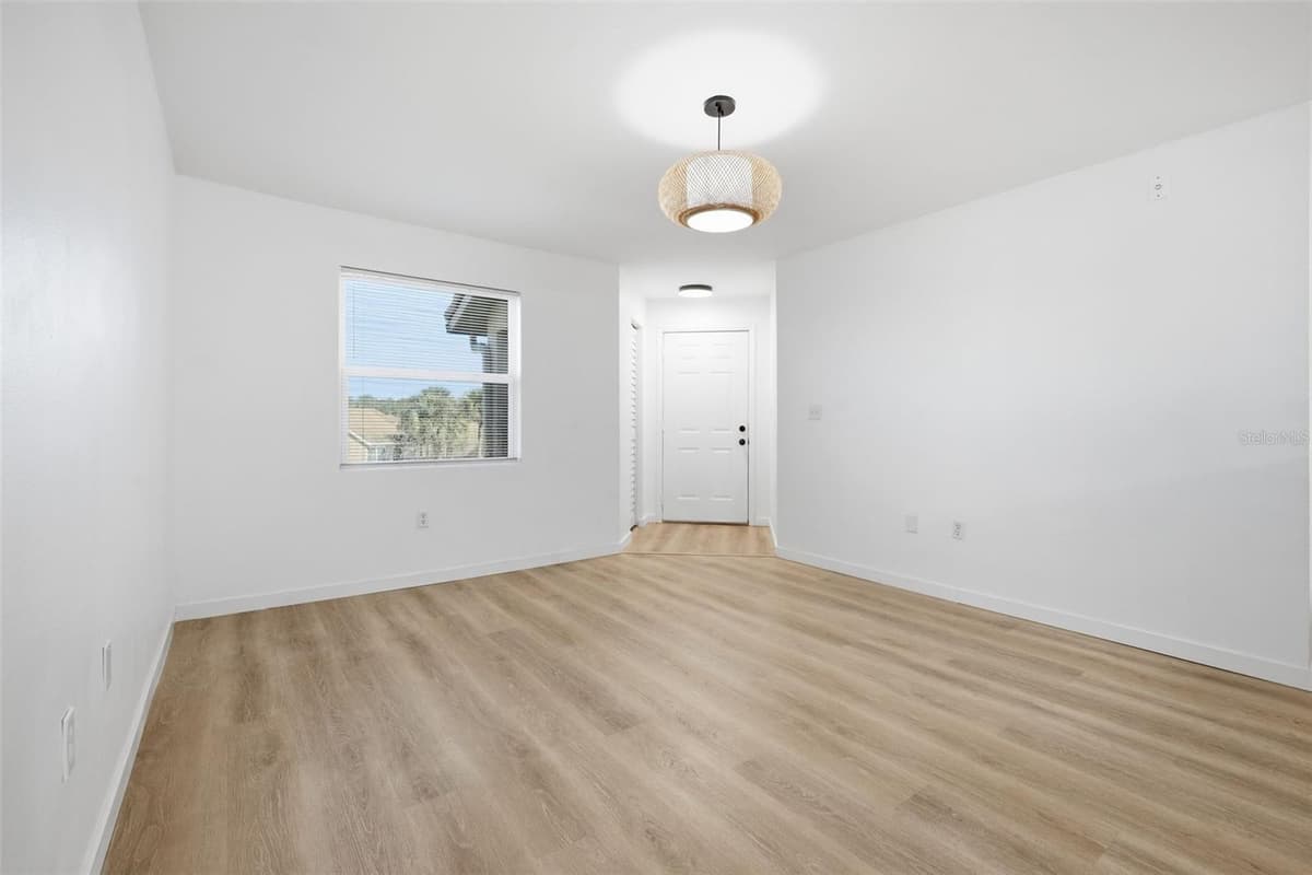 3038 PARKWAY BOULEVARD — photo 6 of 38
